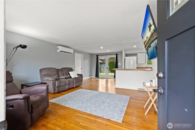 Property photo for 203 Porter Lane, Sultan photo 5
