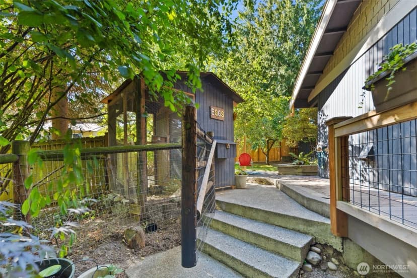 Property photo for 12815 Ne Fourth Place, Bellevue photo 37