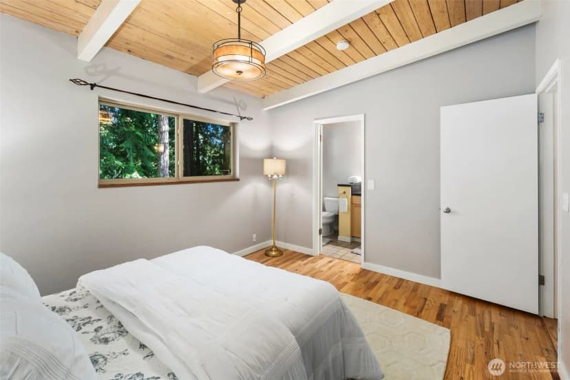 Property photo for 12815 Ne Fourth Place, Bellevue photo 23