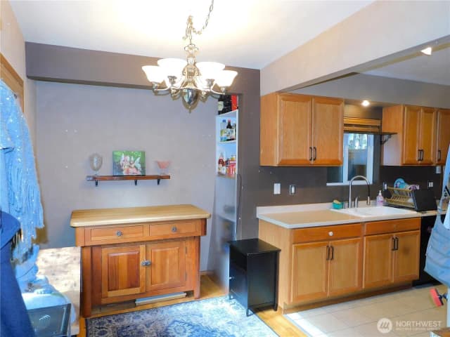 Property photo for 30310 6th Avenue S, Federal Way photo 5