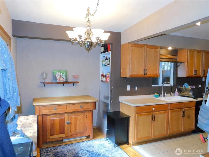 Property photo for 30310 6th Avenue S, Federal Way photo 5