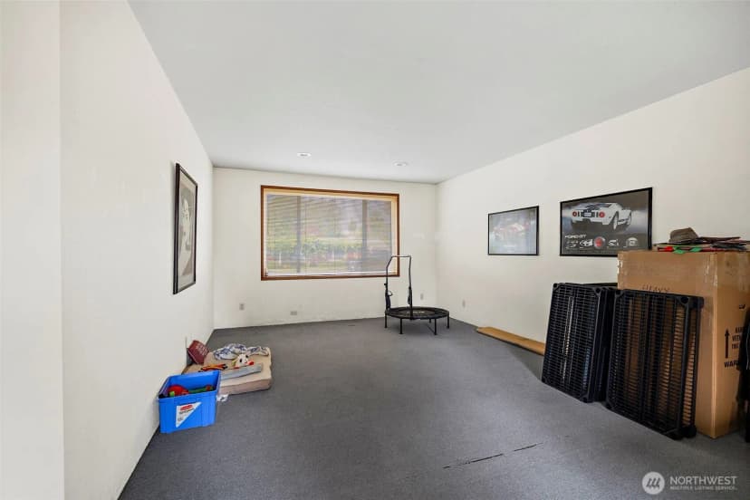 Property photo for 20640 130th Avenue Se, Kent photo 27