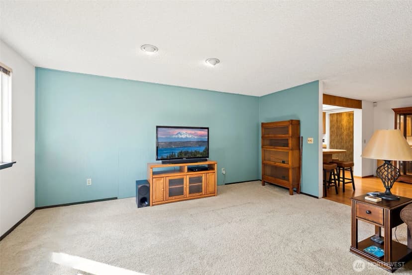Property photo for 20640 130th Avenue Se, Kent photo 8