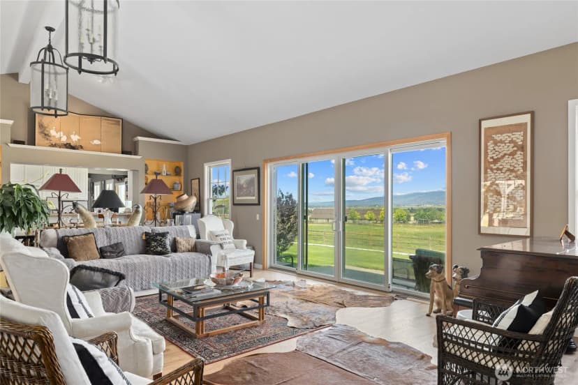 Property photo for 1210 Takhoma Farm Road, Ellensburg photo 7