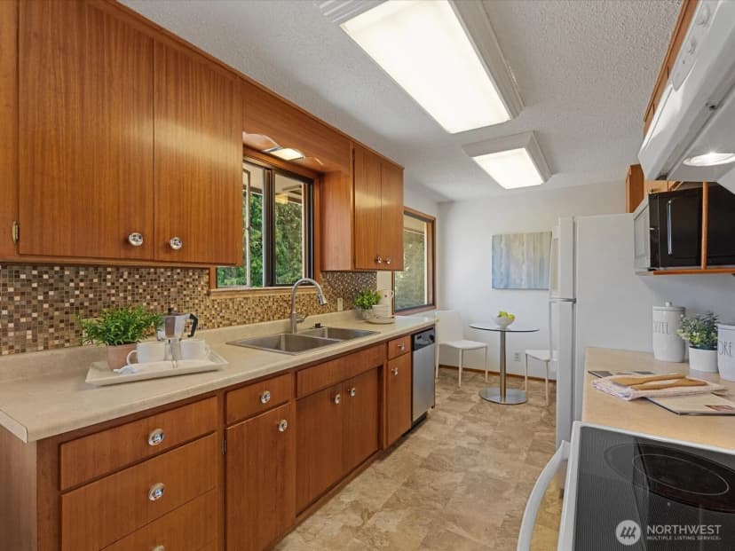 Property photo for 7807 191st Street Sw, Edmonds photo 8