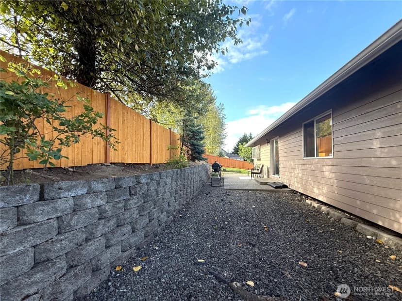 Property photo for 2128 148th Place Sw, Lynnwood photo 32