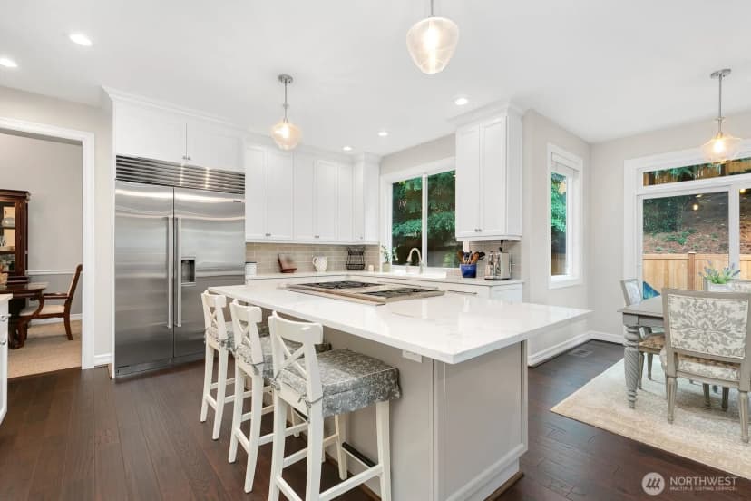 Property photo for 27534 Se 28th Place, Sammamish photo 4