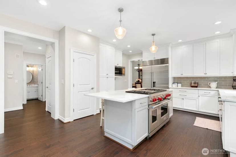 Property photo for 27534 Se 28th Place, Sammamish photo 7