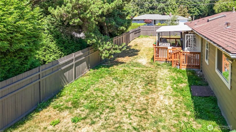 Property photo for 18804 43rd Avenue W, Lynnwood photo 11