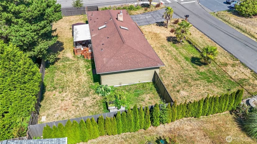 Property photo for 18804 43rd Avenue W, Lynnwood photo 16
