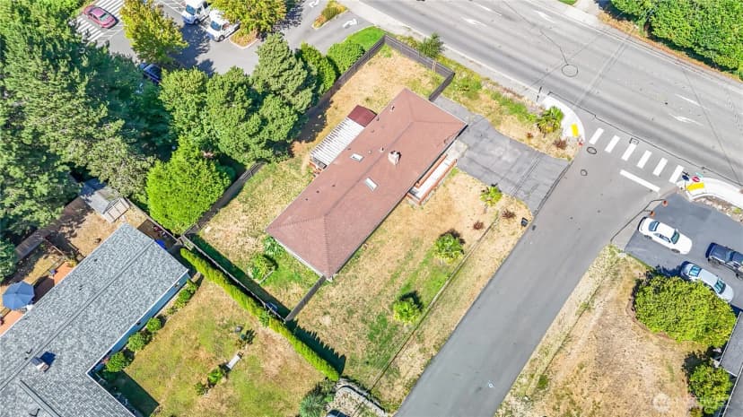 Property photo for 18804 43rd Avenue W, Lynnwood photo 15