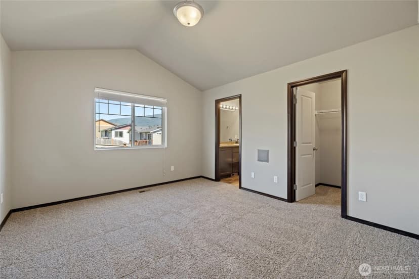 Property photo for 1422 Portobello Avenue, Sedro Woolley photo 15