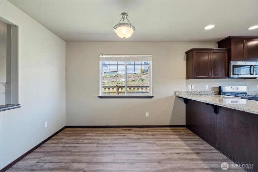 Property photo for 1422 Portobello Avenue, Sedro Woolley photo 8