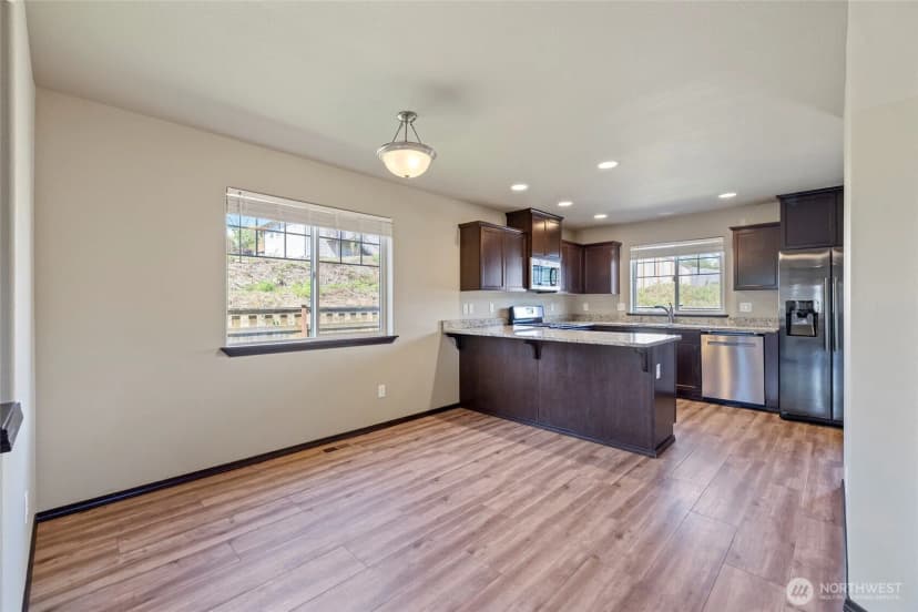 Property photo for 1422 Portobello Avenue, Sedro Woolley photo 7
