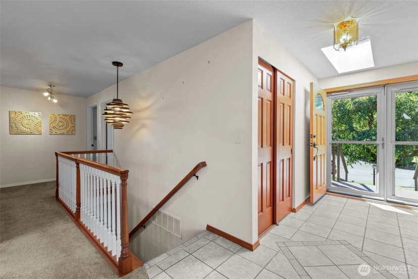 Property photo for 18722 64th Lane Ne, Kenmore photo 16
