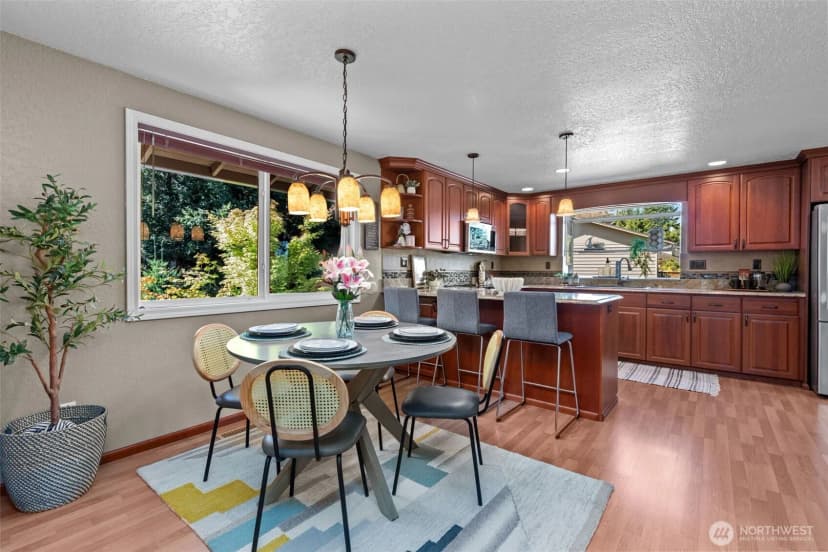 Property photo for 18722 64th Lane Ne, Kenmore photo 15