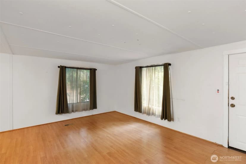Property photo for 27648 Woodside Road Ne, Kingston photo 7