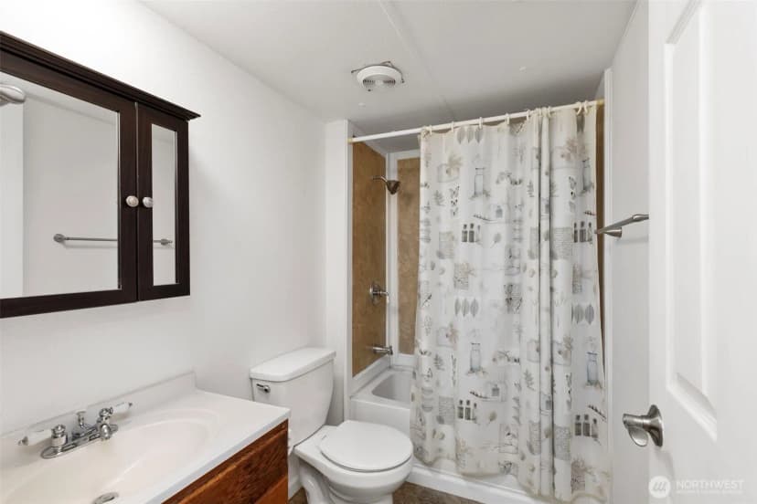 Property photo for 27648 Woodside Road Ne, Kingston photo 18