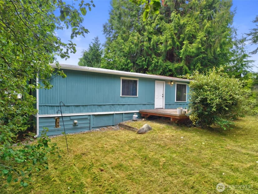 Property photo for 27648 Woodside Road Ne, Kingston photo 3