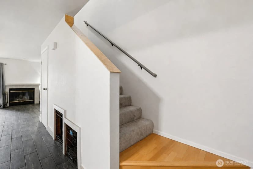 Property photo for 280 Nw Newport Way #b14, Issaquah photo 14
