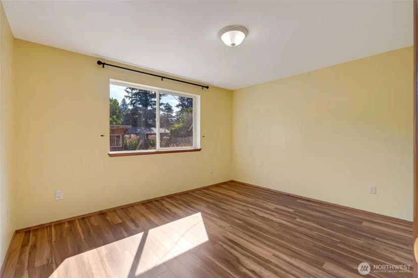 Property photo for 16411 Jordan Way, Arlington photo 14