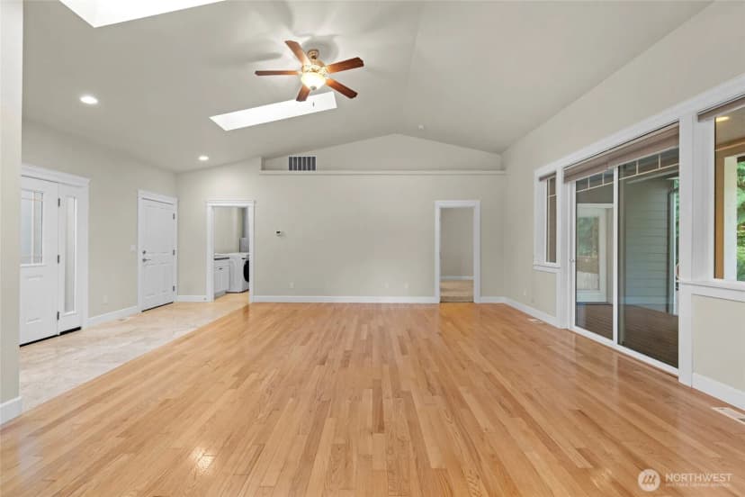 Property photo for 6110 Parkside Drive, Anacortes photo 9