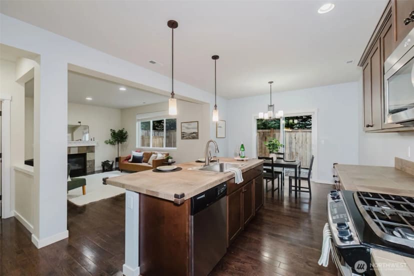 Property photo for 4460 Nw Arriva Way, Silverdale photo 8