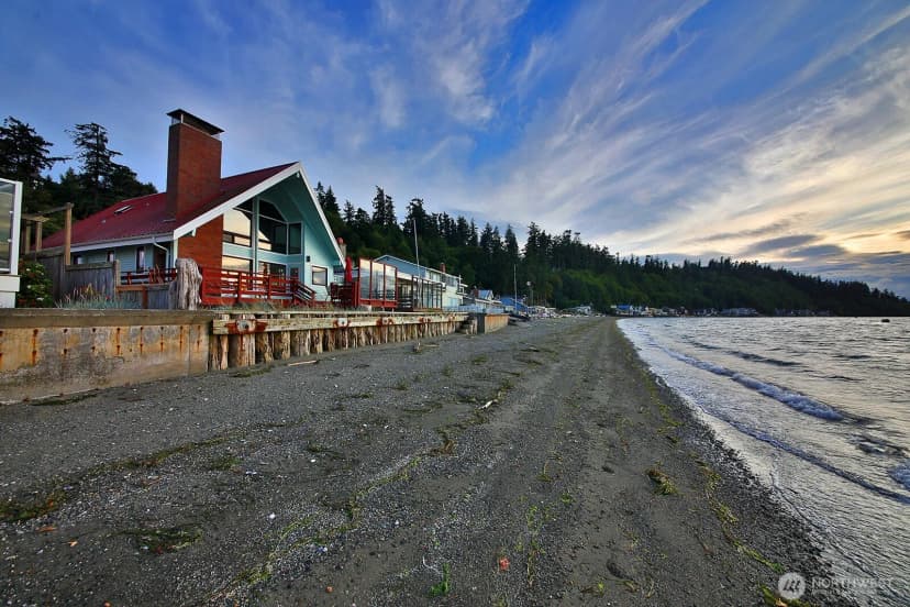 Property photo for 2263 Eastpoint Drive, Langley photo 2