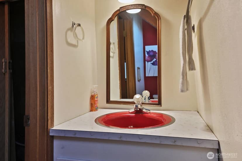 Property photo for 2263 Eastpoint Drive, Langley photo 16