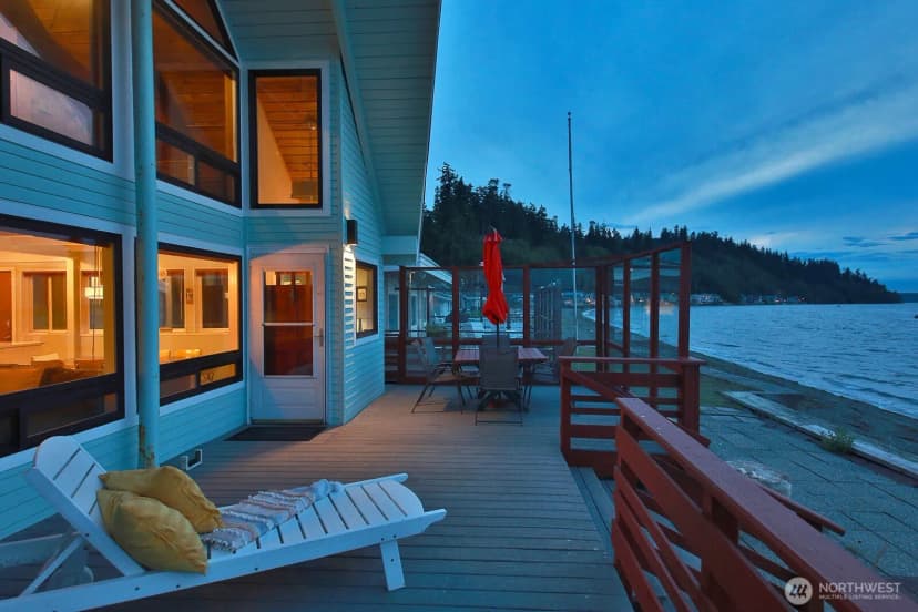 Property photo for 2263 Eastpoint Drive, Langley