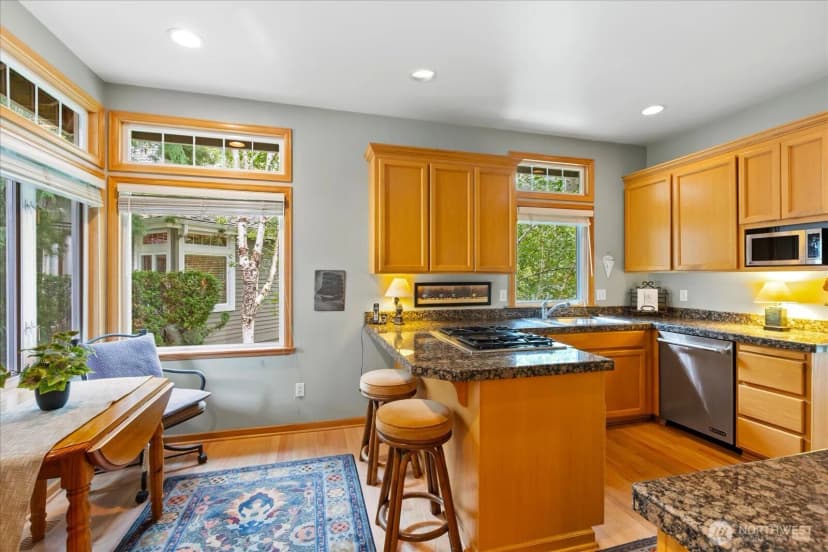 Property photo for 11536 W Oakmont Drive, Mukilteo photo 13