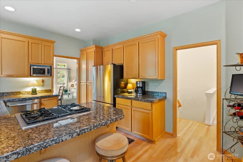 Property photo for 11536 W Oakmont Drive, Mukilteo photo 12