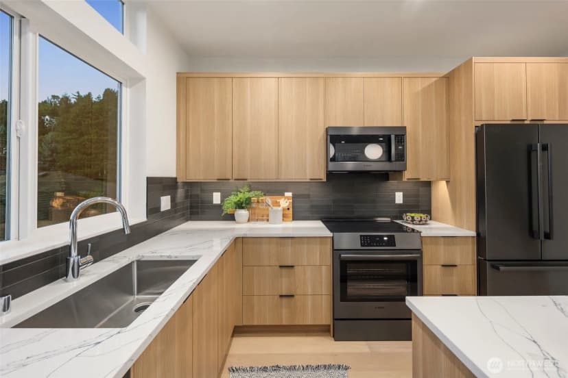 Property photo for 4121 A Chilberg Avenue Sw, Seattle photo 12