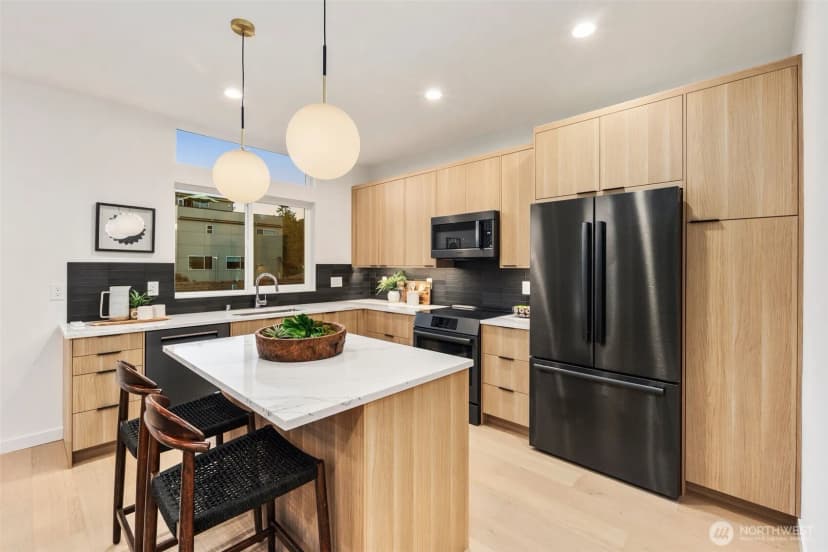 Property photo for 4121 A Chilberg Avenue Sw, Seattle photo 10