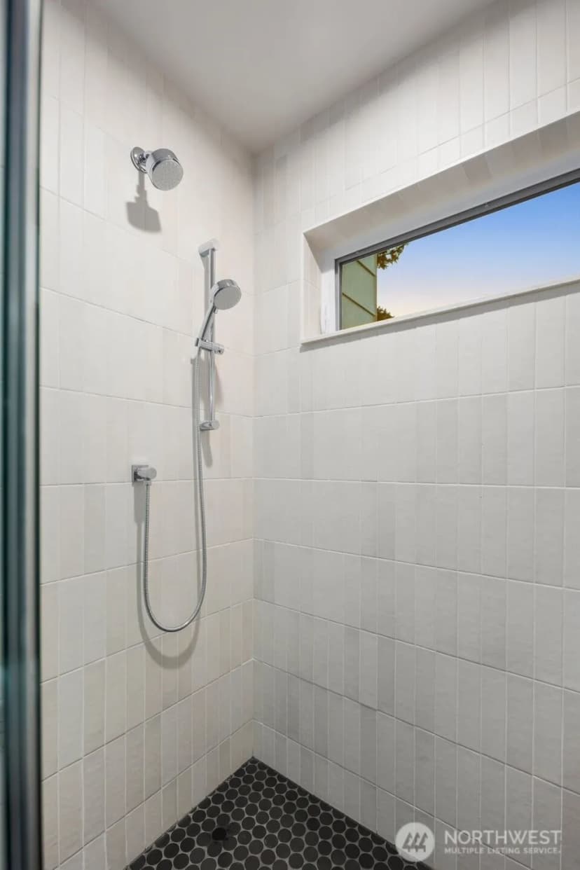 Property photo for 4121 A Chilberg Avenue Sw, Seattle photo 17