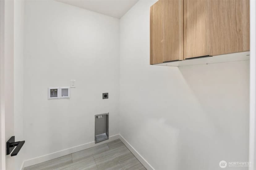 Property photo for 4121 A Chilberg Avenue Sw, Seattle photo 22