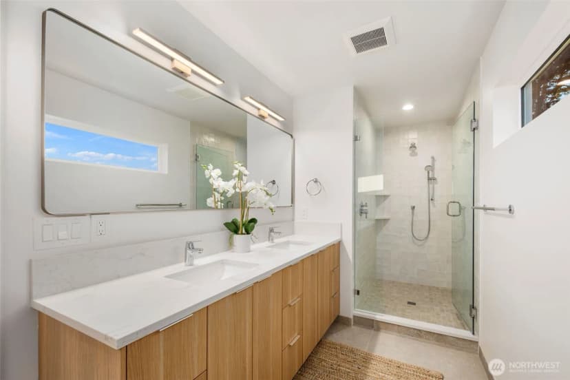 Property photo for 4123 A Chilberg Avenue Sw, Seattle photo 16