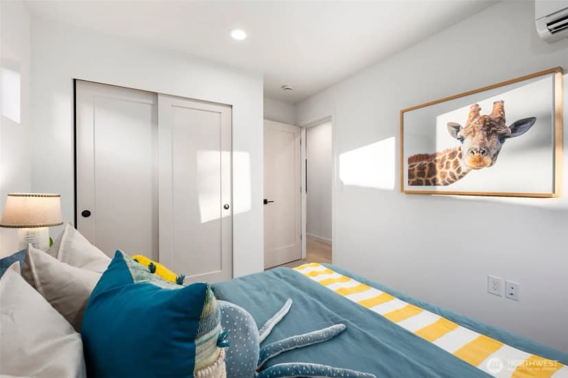 Property photo for 4123 A Chilberg Avenue Sw, Seattle photo 19