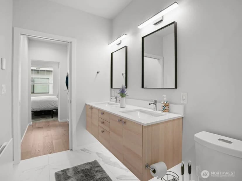Property photo for 17338 Bothell Way Ne #e, Bothell photo 15