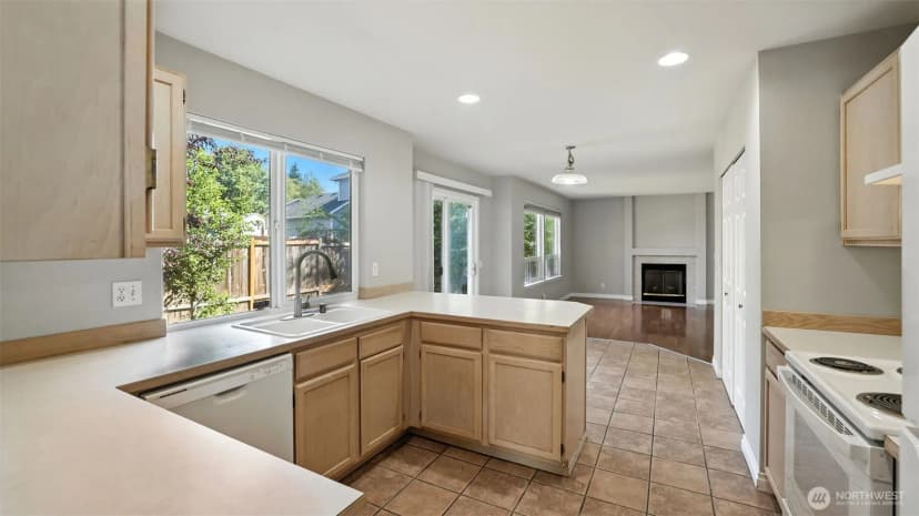 Property photo for 4905 147th Place Sw, Edmonds photo 12