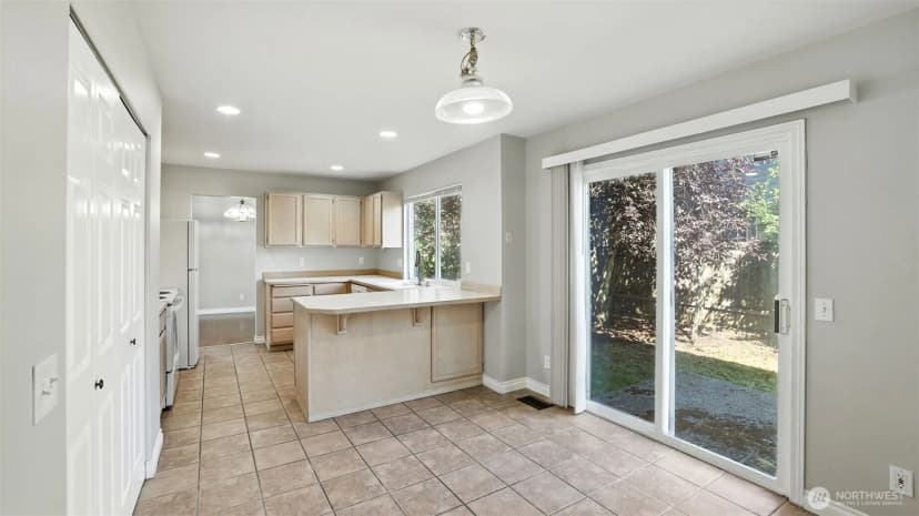 Property photo for 4905 147th Place Sw, Edmonds photo 15