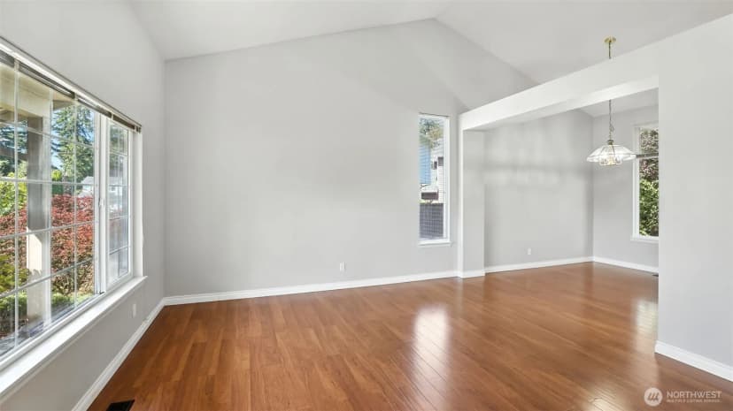 Property photo for 4905 147th Place Sw, Edmonds photo 5