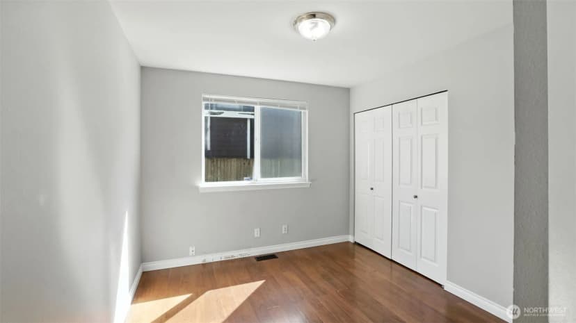 Property photo for 4905 147th Place Sw, Edmonds photo 19