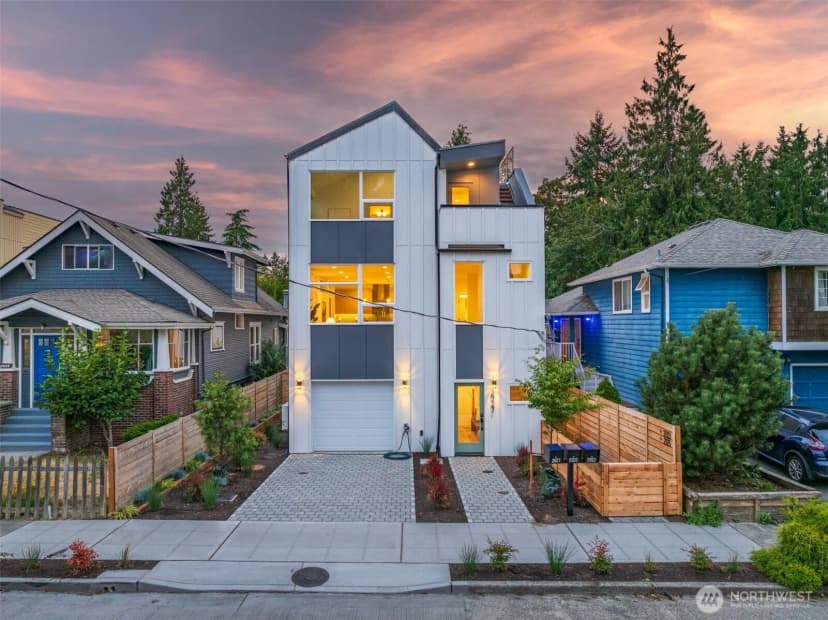 Property photo for 2927 39th Avenue Sw, Seattle photo 29