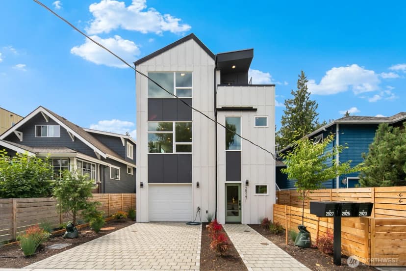 Property photo for 2927 39th Avenue Sw, Seattle photo 33