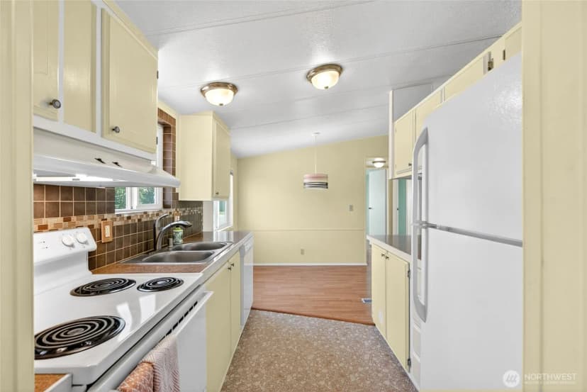 Property photo for 7546 Leeside Street, Blaine photo 9