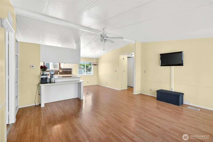 Property photo for 7546 Leeside Street, Blaine photo 11
