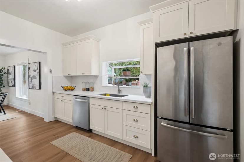 Property photo for 5136 S Frontenac Street, Seattle photo 11