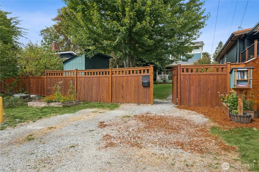 Property photo for 5136 S Frontenac Street, Seattle photo 33