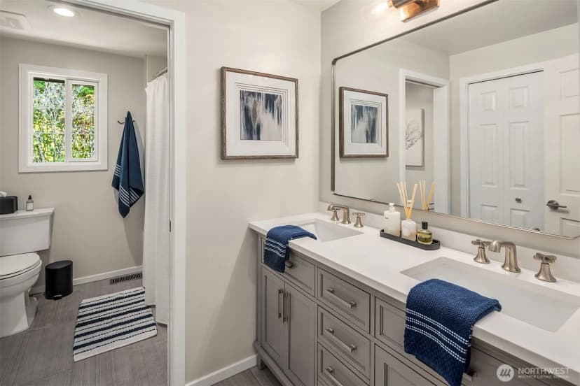 Property photo for 17058 Se 47th Court, Bellevue photo 23